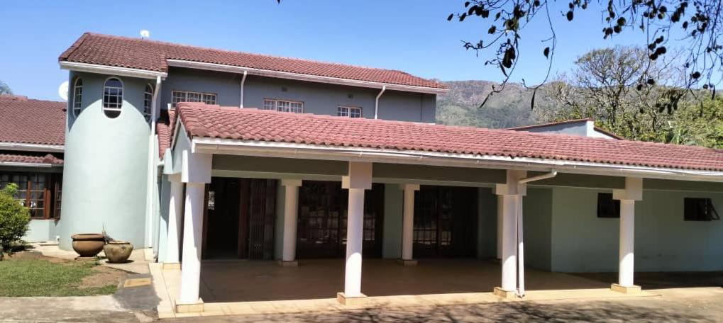 The Haven Guesthouse Ezulwini Lobamba Exterior photo