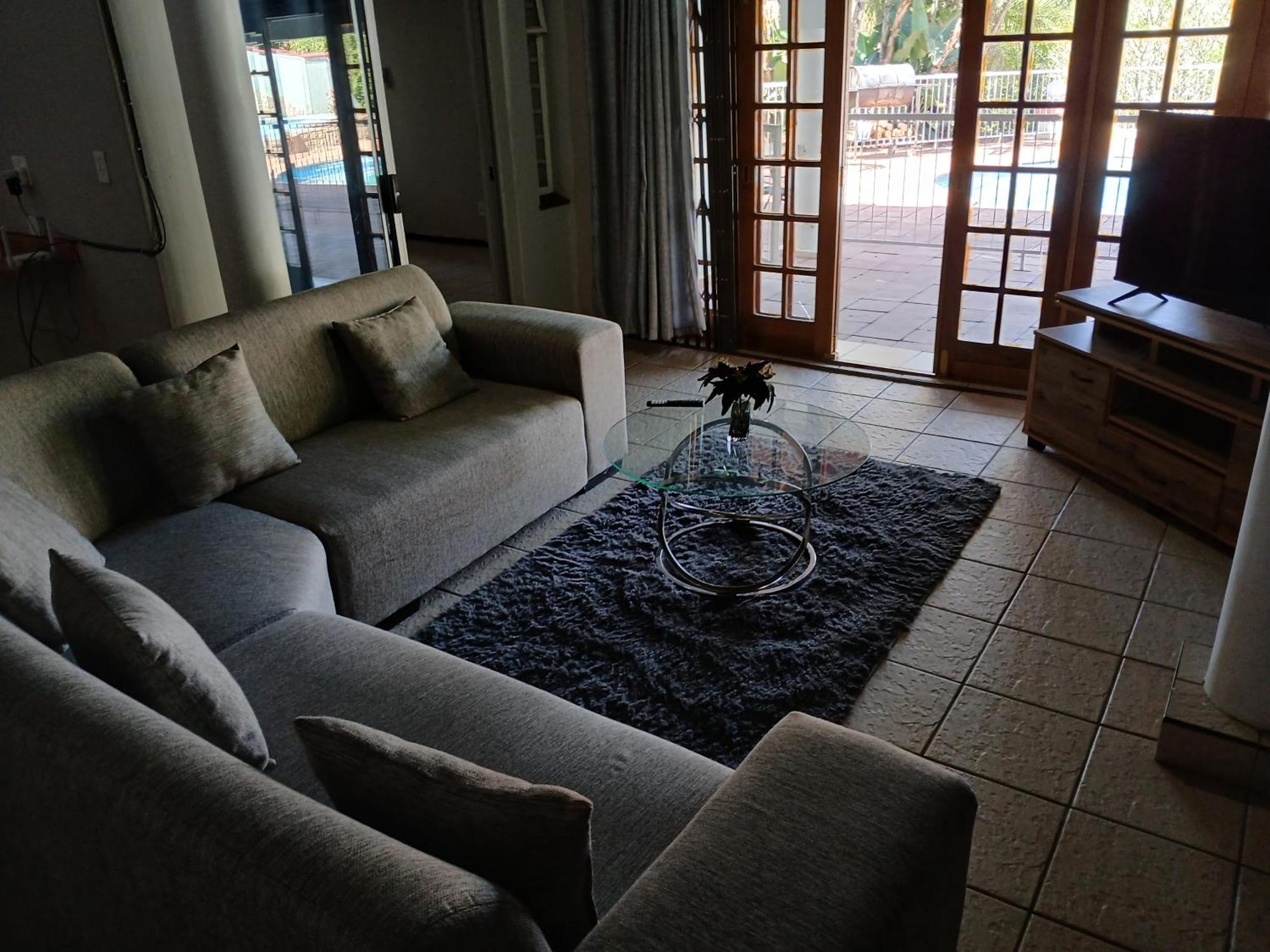 The Haven Guesthouse Ezulwini Lobamba Exterior photo